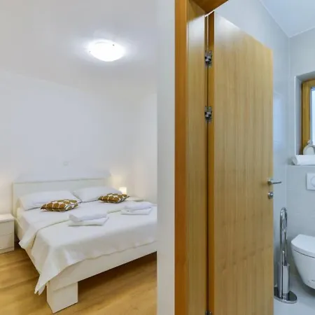 بيت للعطل Megy - Id 2209 By Interhome زاتون