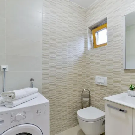 Megy - Id 2209 By Interhome *