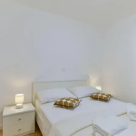 Semesterbostad Megy - Id 2209 By Interhome *
