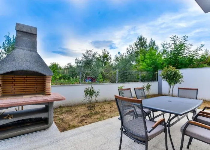 Megy - Id 2209 By Interhome * Zaton (Zadar)